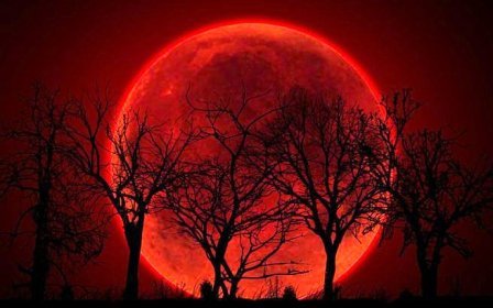 Red-moon.jpg