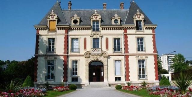 Conservatoire de Meaux.jpg