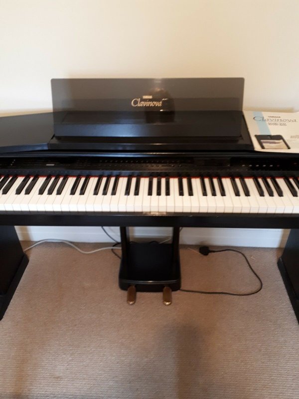 Yamaha-clavinova-cvp-50-digital-piano-weighted-keys.jpg