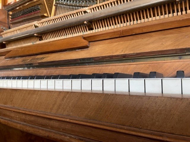 piano 4.jpg