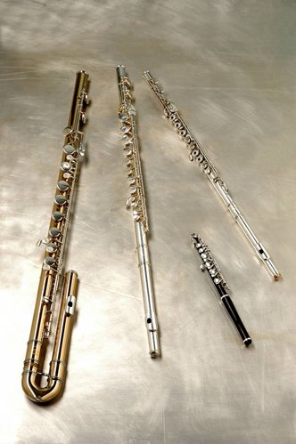 4_flutes.jpg