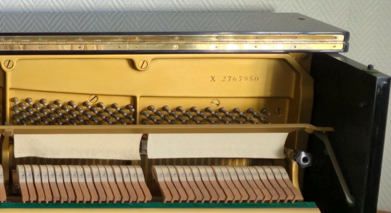 piano Yamaha.jpg