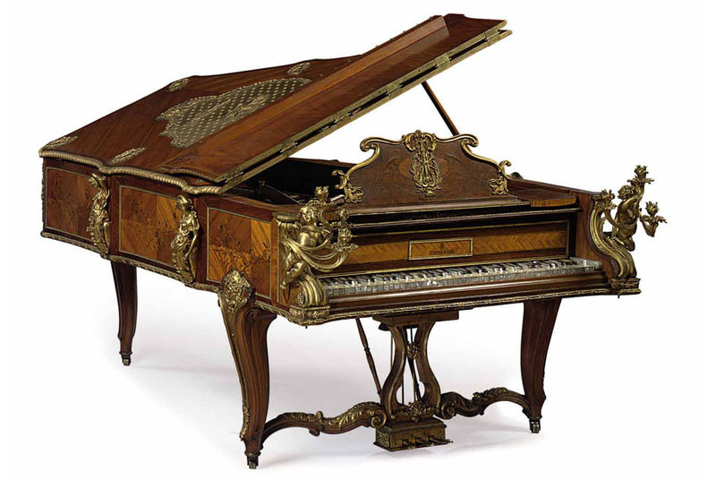 Piano Artcase 001.jpg