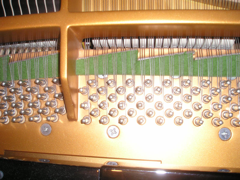 piano moderne réd.jpg