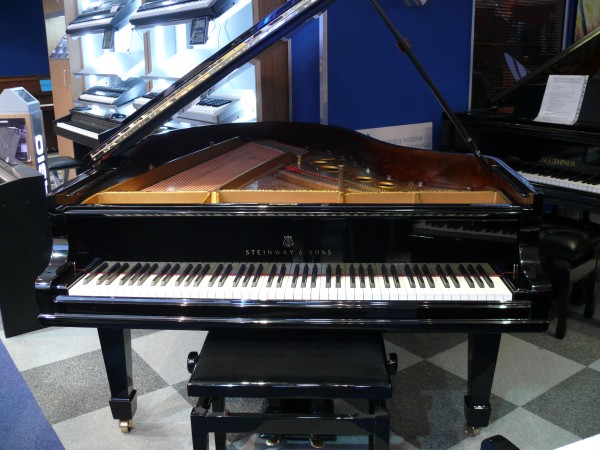 steinway modèle O de 1912.jpg