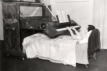 Bed piano.jpg