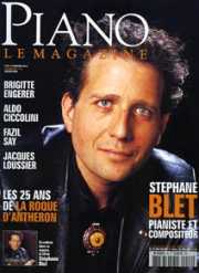 Exemple de culte de personnalité... mais quoi, est-ce un acteur de Hollywood ou un politicien en pleine ascension ? J'ai honte d'acheter un magazine avec une telle couverture...