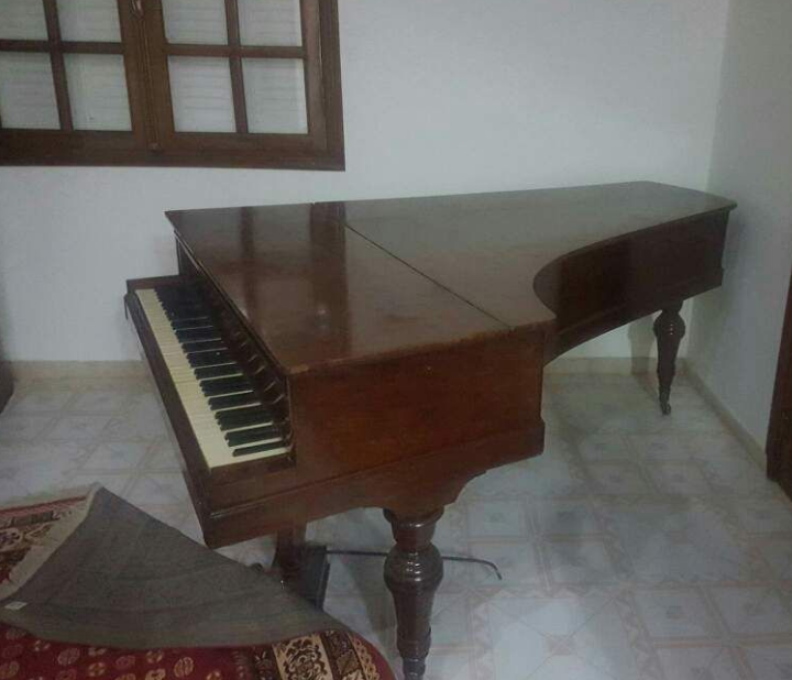 pianoancien.PNG